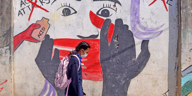 आवाज भरिएका भित्ताहरू (फोटो फिचर)