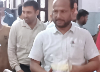 स्वर्गीय कोइरालाको जनजयन्तीमा भेरी अस्पतालका विरामीलाई फलपूmल वितरण