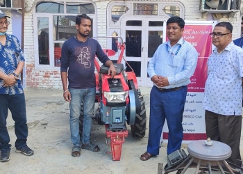 बाँकेका विपन्न परिवारका किसानलाई पावर टिलर वितरण