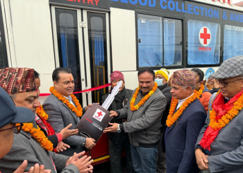बाँके रेडक्रसलाई रक्त संकलन घुम्ती बस हस्तान्तरण, आजैदेखि सेवा प्रारम्भ