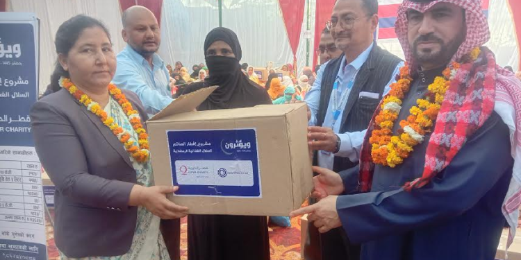 बाँके युनेस्को क्लबद्धारा विपन्न मुस्लिम परिवारलाई खाद्यान्न सामग्री वितरण