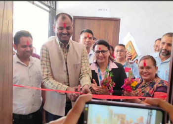 गुलरिया नगरपालिकाका तीन विद्यालयलाई विज्ञान प्रयोगशाला सामग्री प्रदान