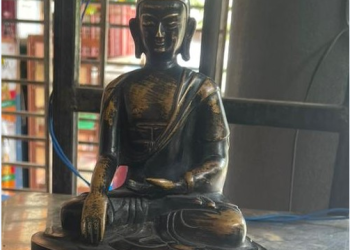 बाँके प्रहरीद्धारा प्राचिन बुद्धको मूर्तिसहित तीन जना पक्राउ