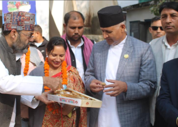 बाँकेको नरैनापुरमा सञ्चालित विकास कार्यक्रमको मुख्यमन्त्री आचार्यद्धारा स्थलगत निरीक्षण