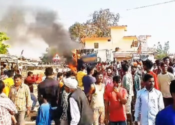 बाँकेको बेतहनीमा ट्यांकरको ठक्करवाट दुई बालकको मृत्यु, स्थानीयद्धारा ट्यांकरमा आगजनी