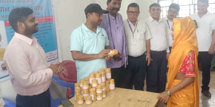 नेपालगञ्ज वडा नंं १३ का स्तनपायी आमाहरुलाई दुग्धवर्धक औषधी वितरण