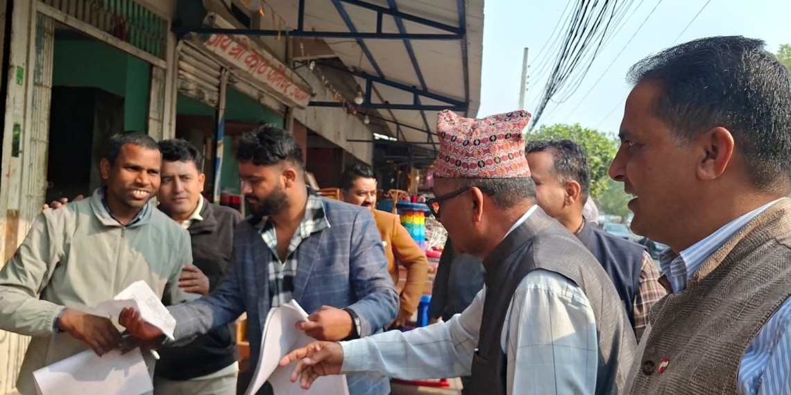 कोहलपुरमा घरदैलो गर्दै गौडेलले भने, ‘भावना र उत्तेजनामा आएर होइन, मत हाल्दा विवेक पुर्‍याउनुहोस्’