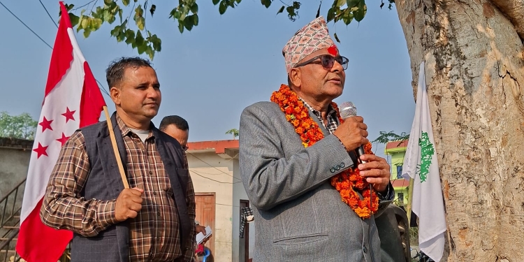 घरदैलो नपुगे पनि ‘नारायण गौडेल हामी नै हौं’ भन्दै रुख चिन्हमा मत माग्नुहोस्’