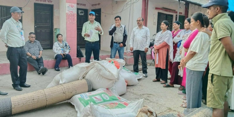 ठाकुरबाबा र राजापुरका युवा महिलालाई  व्यवसायिक सहयोग